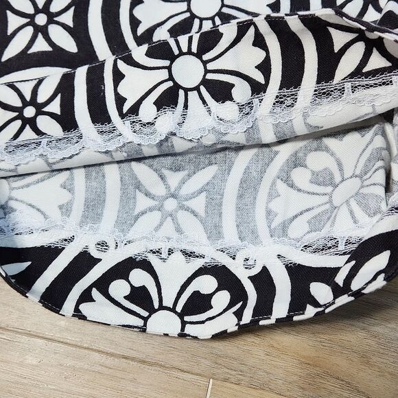 🔹️NWT Molly B Black and White Print Belted Shorts Size 6 - Picture 10 of 11